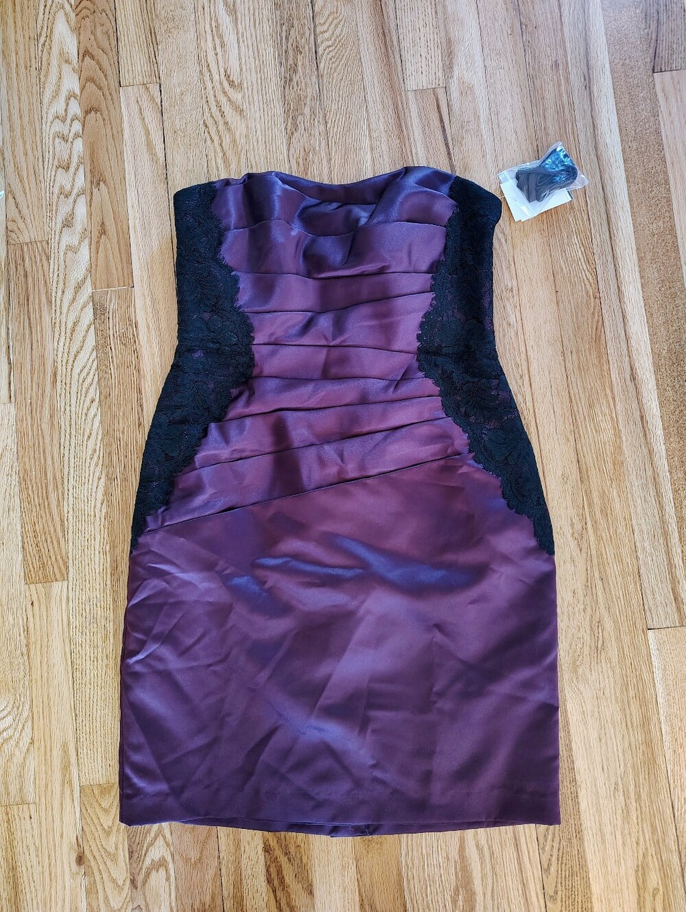 David's Bridal Plum Purple Strapless Satin Mini Dress Black Lace Accent Size 10